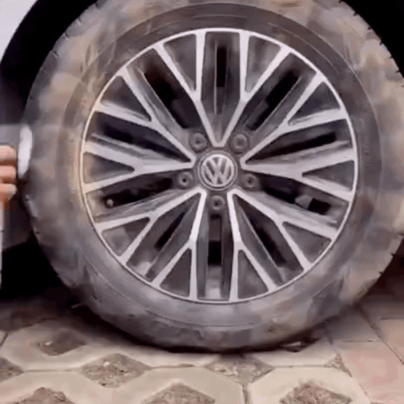 Quirky Multipurpose Foam Cleaner Spray for Upholstery, Carpets, Car Interiors, Kitchen Surfaces and Household Cleaning